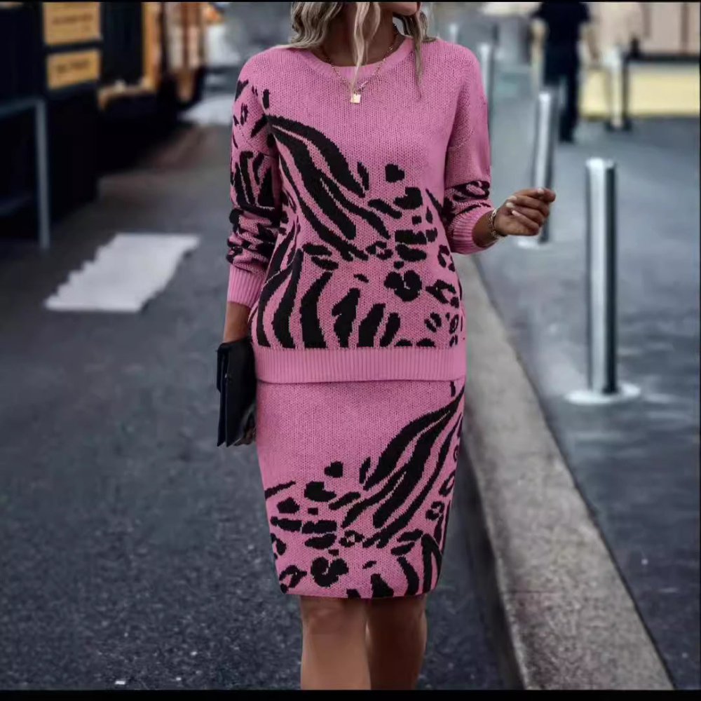 Damen Strickkleid im Leopardenmuster | Gerippter Saum