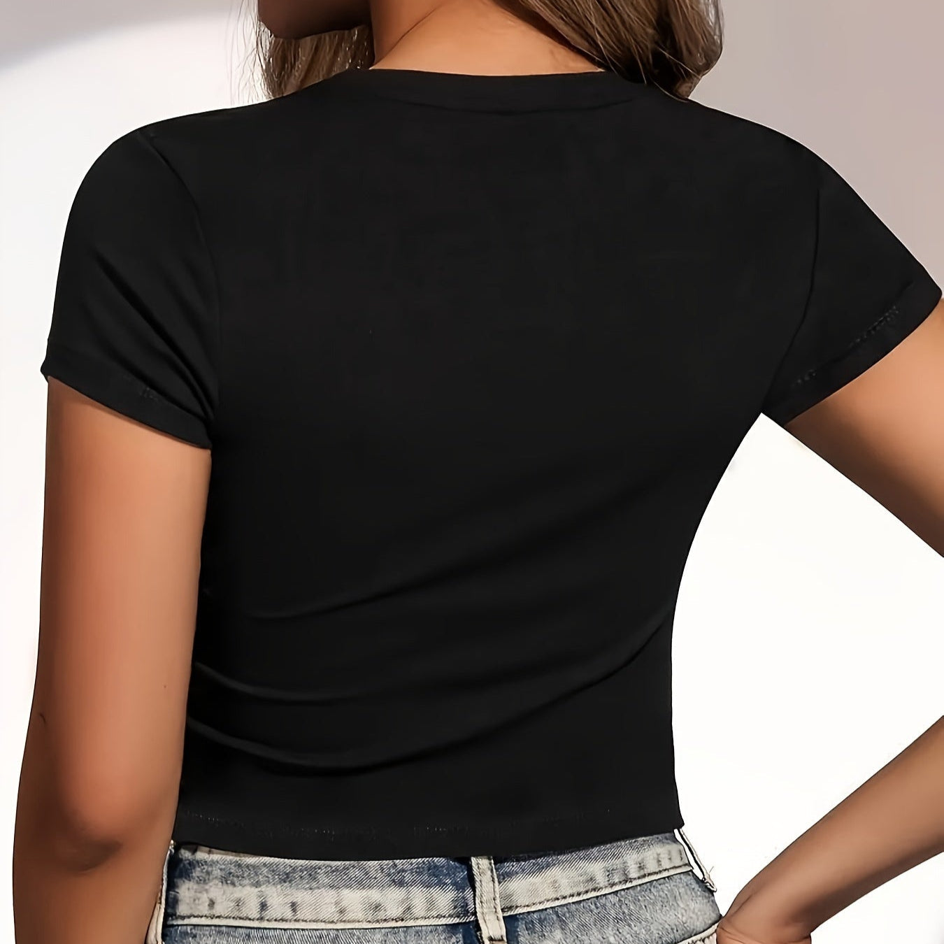 Roxy | Weißes Damen-Crop-Top mit kurzen Ärmeln und Rundhalsausschnitt