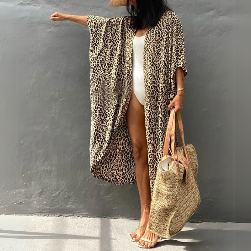 Lyanne | Bohemian Strandtunika aus gestreiftem Chiffon mit Kimonoärmeln