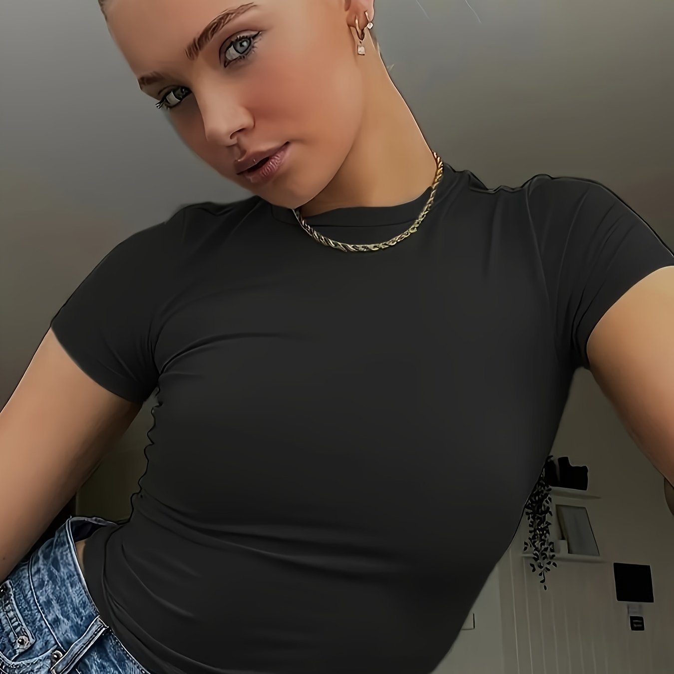 Roxy | Weißes Damen-Crop-Top mit kurzen Ärmeln und Rundhalsausschnitt