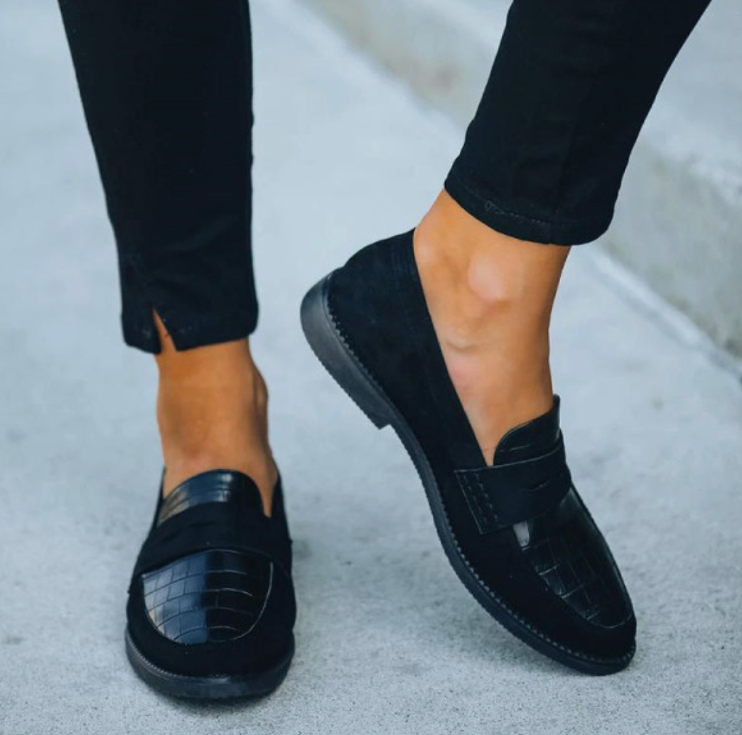 Amanada | Schwarze Krokodil-Slipper - Elegante Schuhe für Frauen-Becker Boutique
