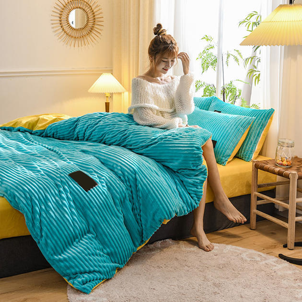 Fleecy | Doppelseitiger Samtbezug für Decke und Kissen-Becker Boutique