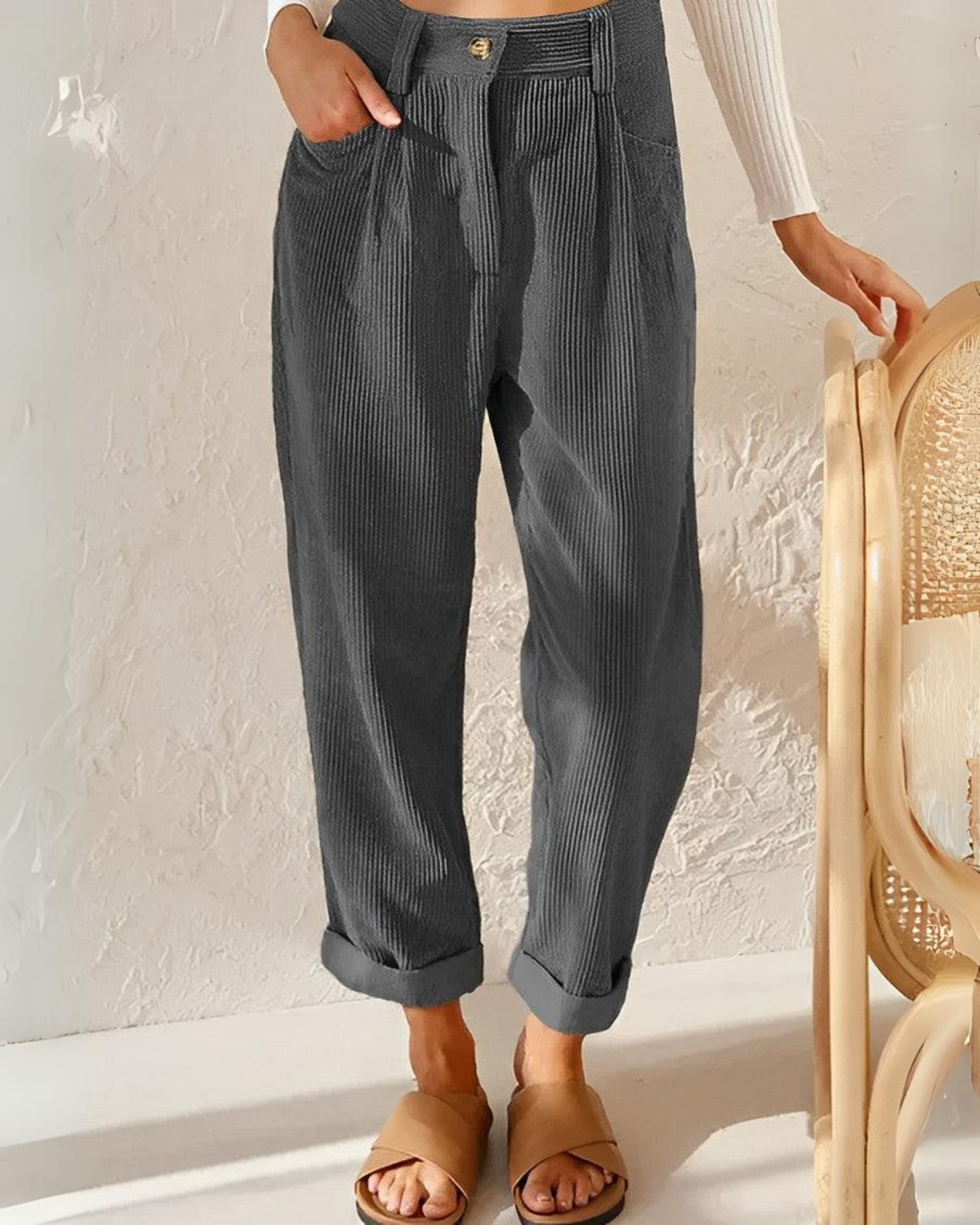 Jena | Cordhose mit hohem Bund und Faltenwurf-Grau-S-Becker Boutique