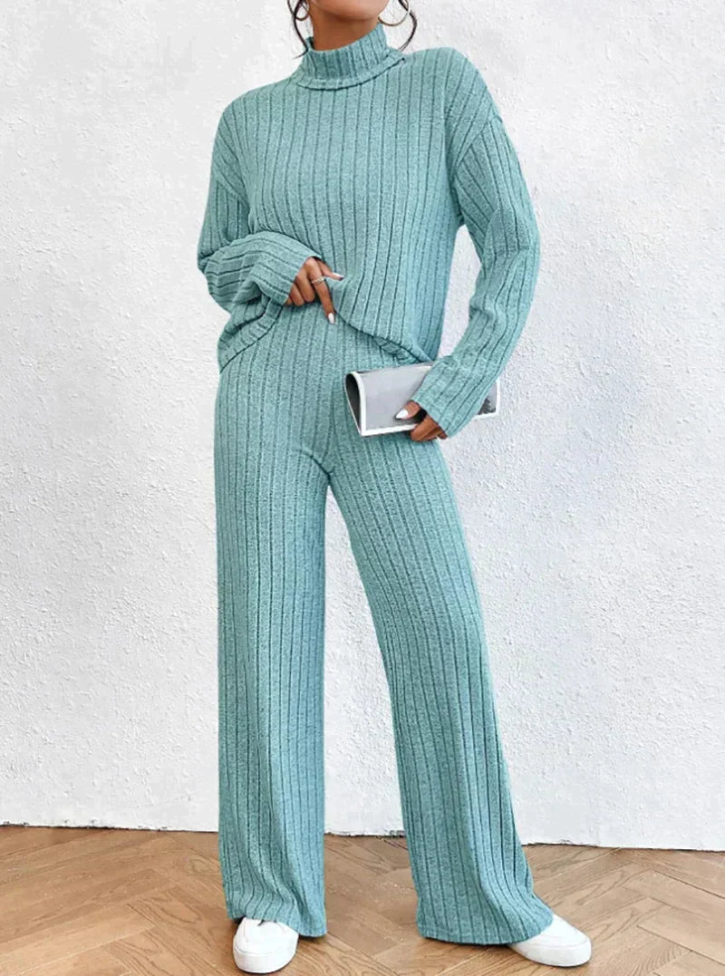 Maureen | Lounge-Set aus Rippstrick-Himmelblau-S-Becker Boutique