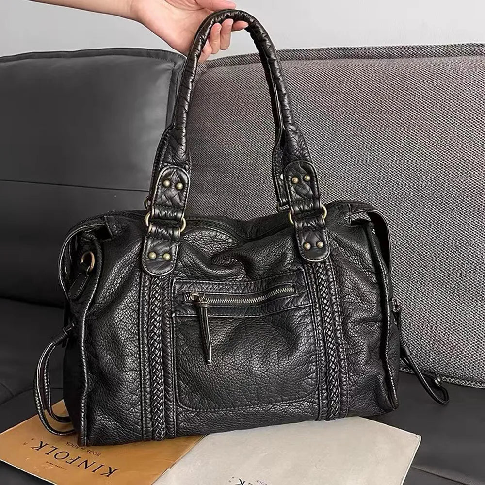 Tara | Schwarze Retro Umhängetasche Damen - praktisch und geräumig