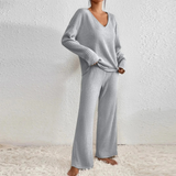 Two-piece women's lounge set