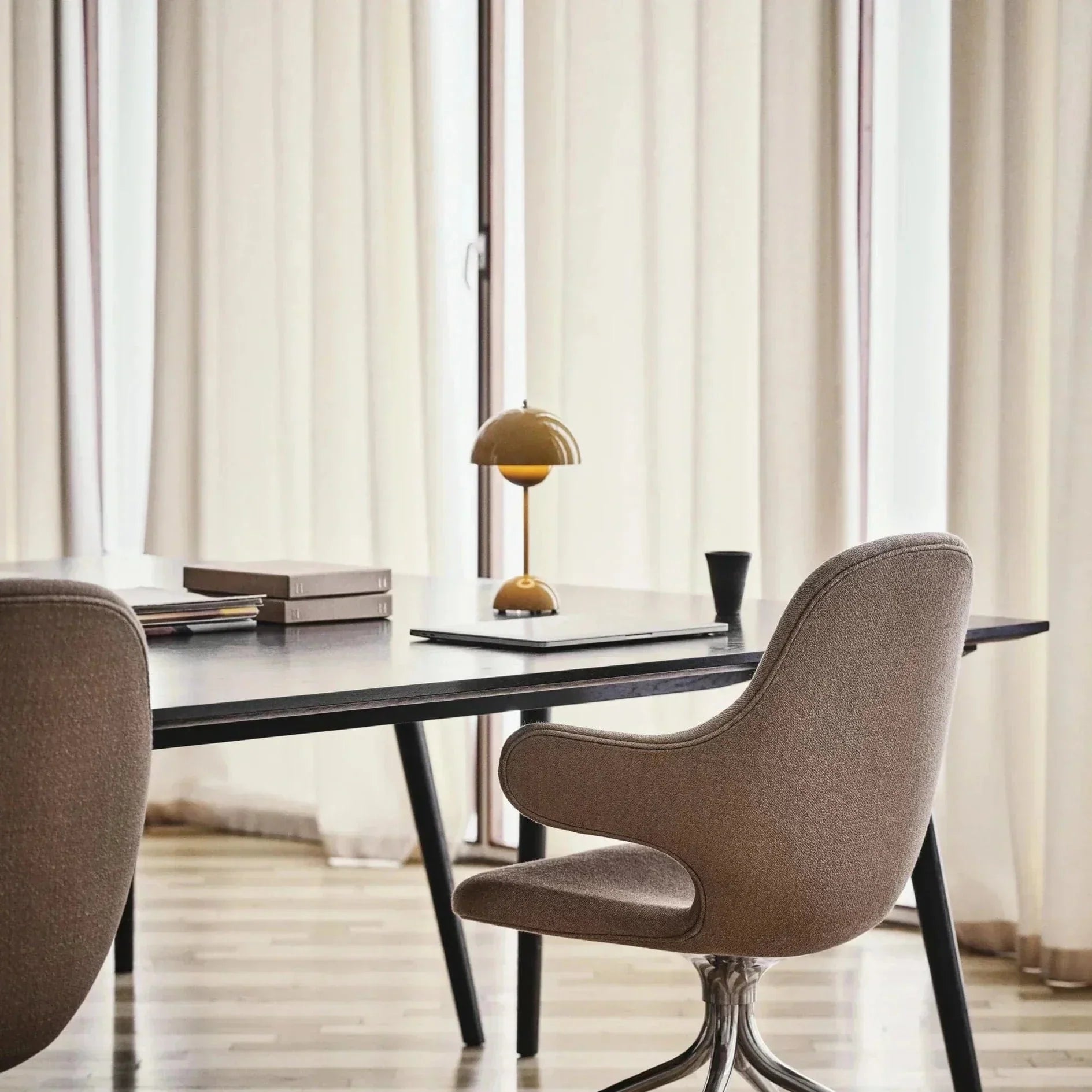 Blumenlampe | Minimalistische Skandinavische Blumenlampe-Becker Boutique