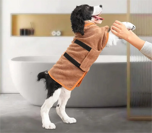 DogyDry | Absorbierende und trocknende Bademäntel für Hunde-Becker Boutique