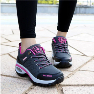 Ella | Der ergonomische Trainer mit rutschfester Sohle für Stabilität-Becker Boutique