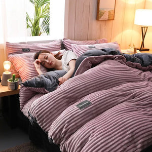 Fleecy | Doppelseitiger Samtbezug für Decke und Kissen-Becker Boutique