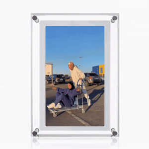 FrameIt | Digitaler Bilderrahmen-Becker Boutique