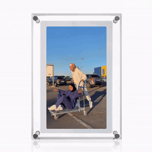 FrameIt | Digitaler Bilderrahmen-Becker Boutique