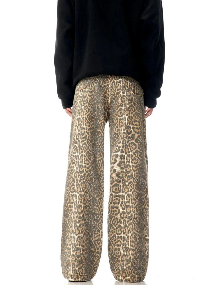 Ruth | Loos Fit Denim-Hose mit Leopardenmuster-Becker Boutique