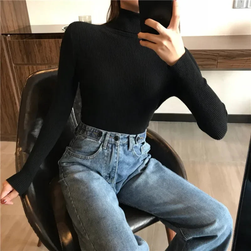 Damen Strickpullover | Hoher Kragen & Gerippt
