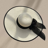 Alinne | Straw summer hat with a wide brim