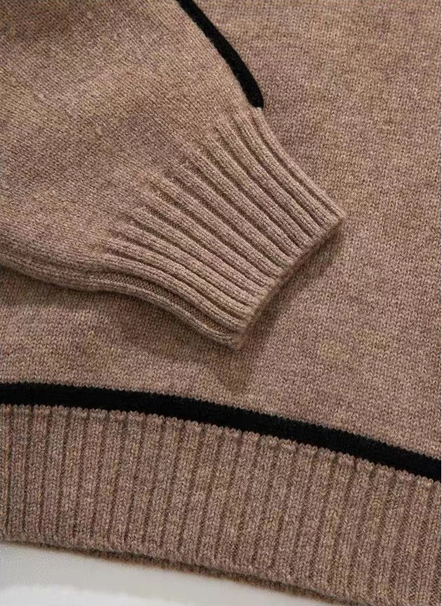 Klara | Schwarze Besätze Rollkragen-Strickpullover