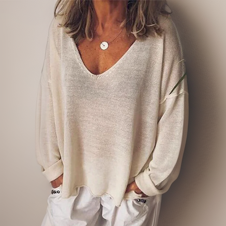 Selma | Bequemes Langarmshirt mit weitem V-Ausschnitt-Khaki-S-Becker Boutique