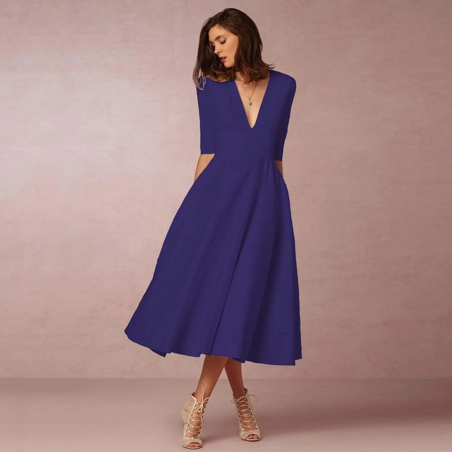 Rosie | Taillierte A-Linien-Prinzessin-Kleid mit tiefem V-Ausschnitt für Frauen