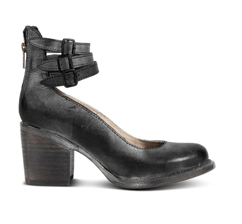 Veneta | Klassische Lederabsätze mit Schnalle-Becker Boutique