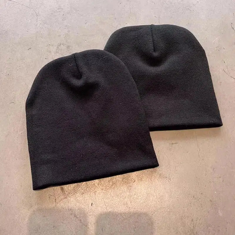 Mütze | Beanie Y2K Stil in Schwarz-Weiß