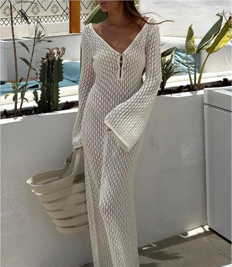 Farah | Langes gestricktes Strandkleid mit V-Ausschnitt Bikini-Cover-up Kleid-Becker Boutique