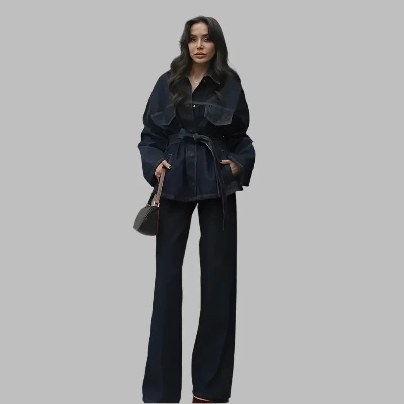 Julie | Ensemble mit taillierter Jacke und Jeanshose für Damen
