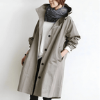 Leichter Trench Coat Damen mit Kapuze | Wetterfest