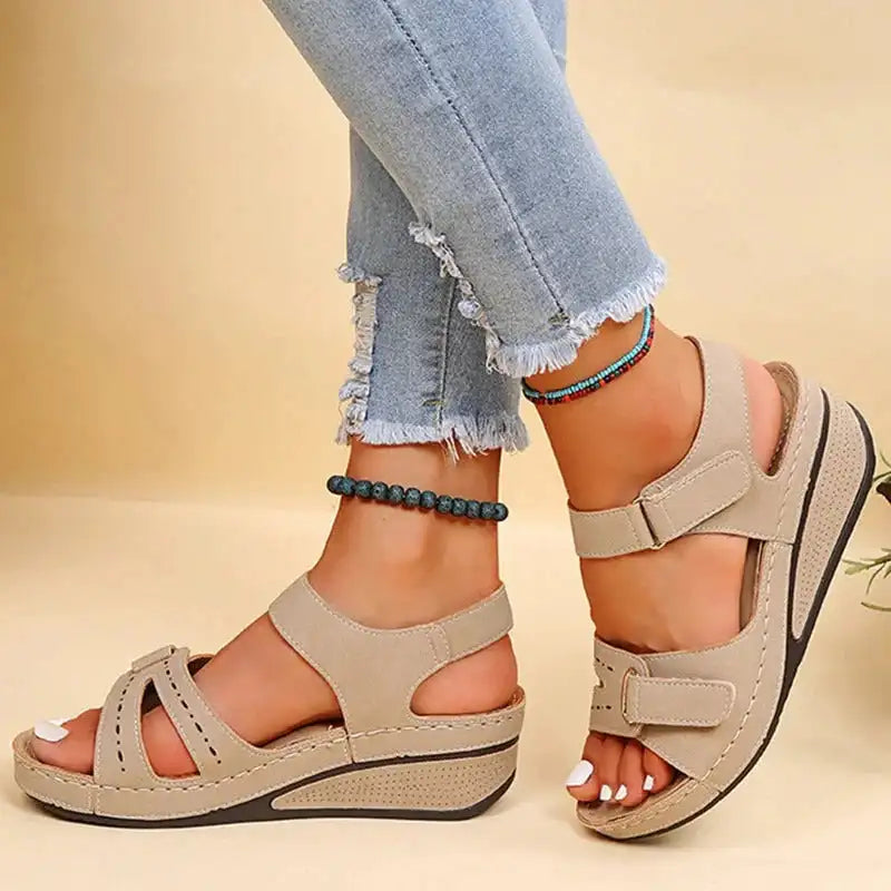 Jara | Ergonomische Keilsandalen mit Riemen für Frauen
